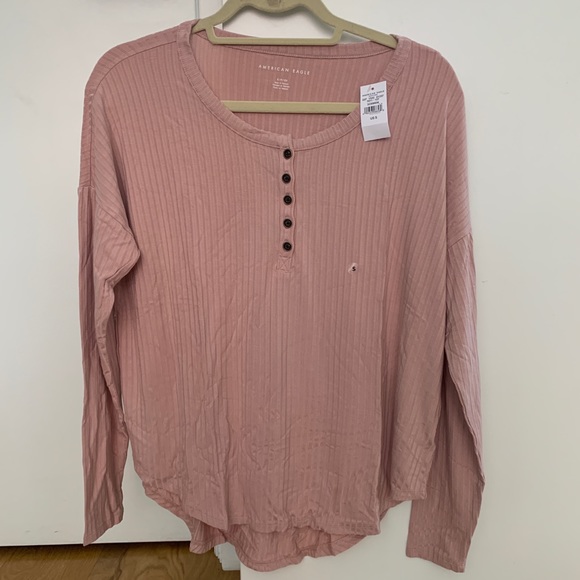 AE long sleeve Henley tshirt in blush - Picture 2 of 4